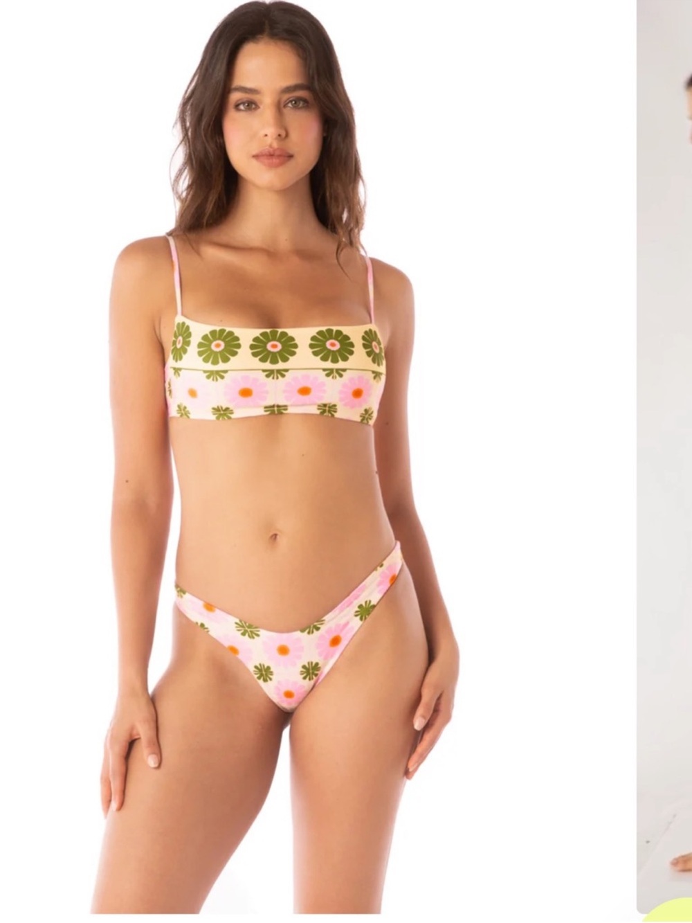 NWT Maaji Pastel Flourish Scape
Sporty Bralette Bikini Top - Picture 3 of 6